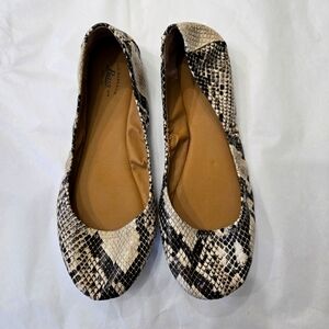 G.H.Bass & Co flats SZ 8